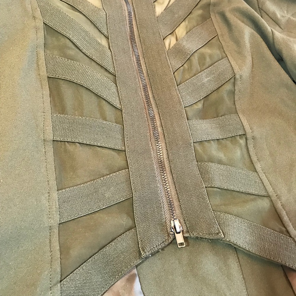 EE JustFab Olive Green Back Zipper Jacket - Picture 8 of 8